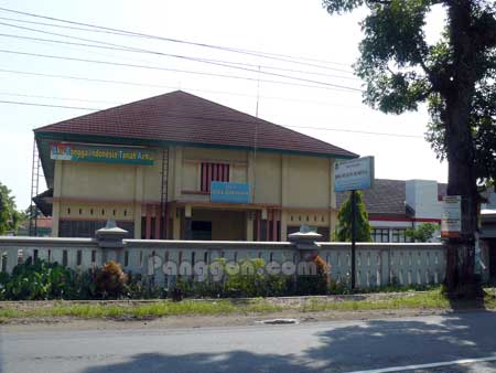Alamat Telepon Sekolah: SMA Negeri 1 Sumpiuh Banyumas Jawa 