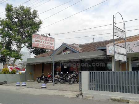 Optik & Apotik Sinar Karunia Purwokerto