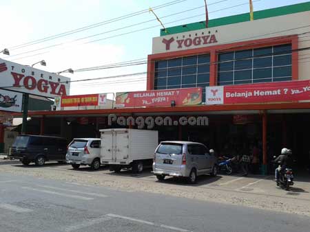 Toserba Yogya Majenang