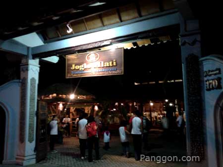 Restoran Joglo Mlati Jogja